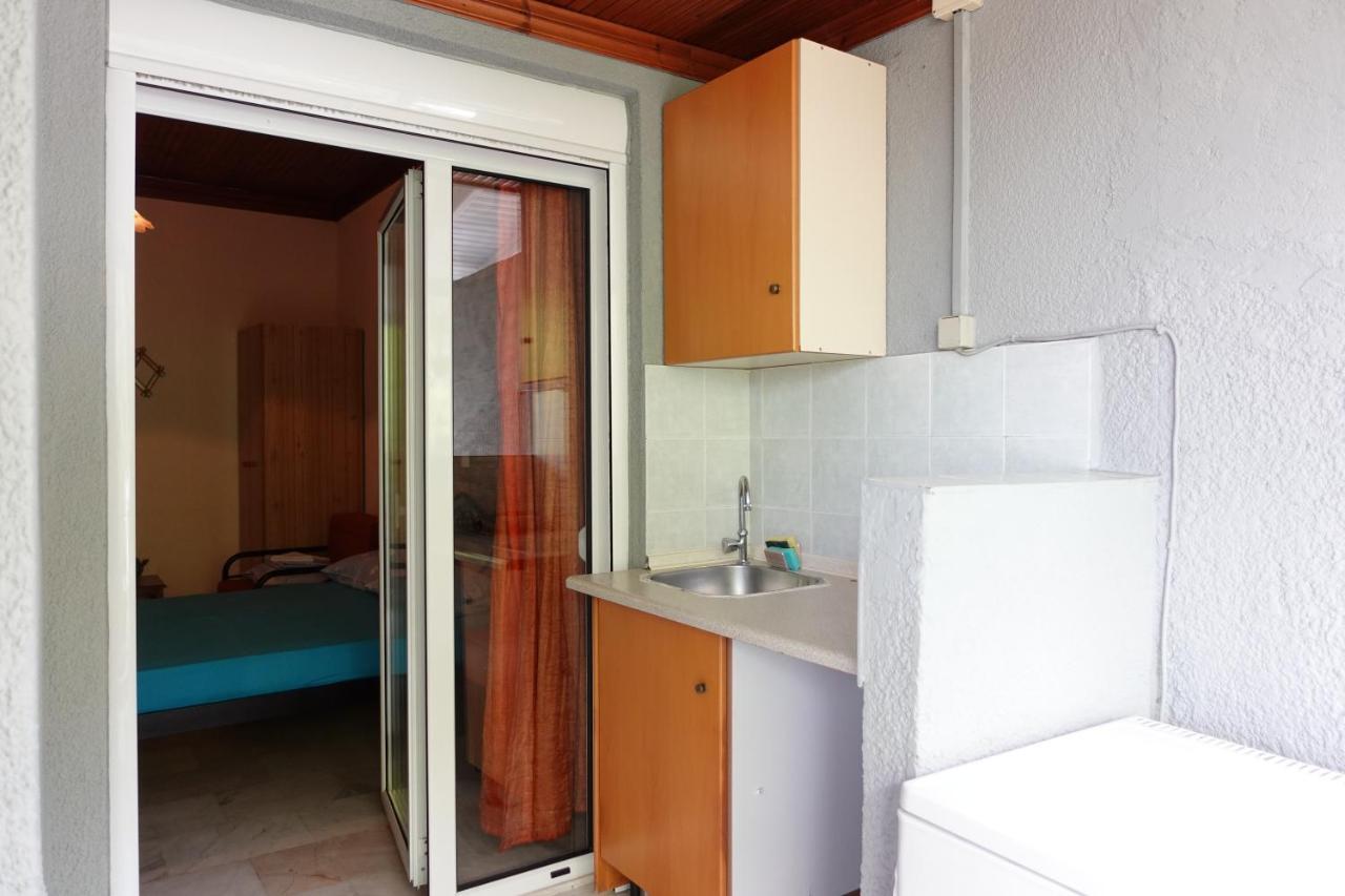 Camping Mitikas And Bungalows Plaka Litochorou Bagian luar foto