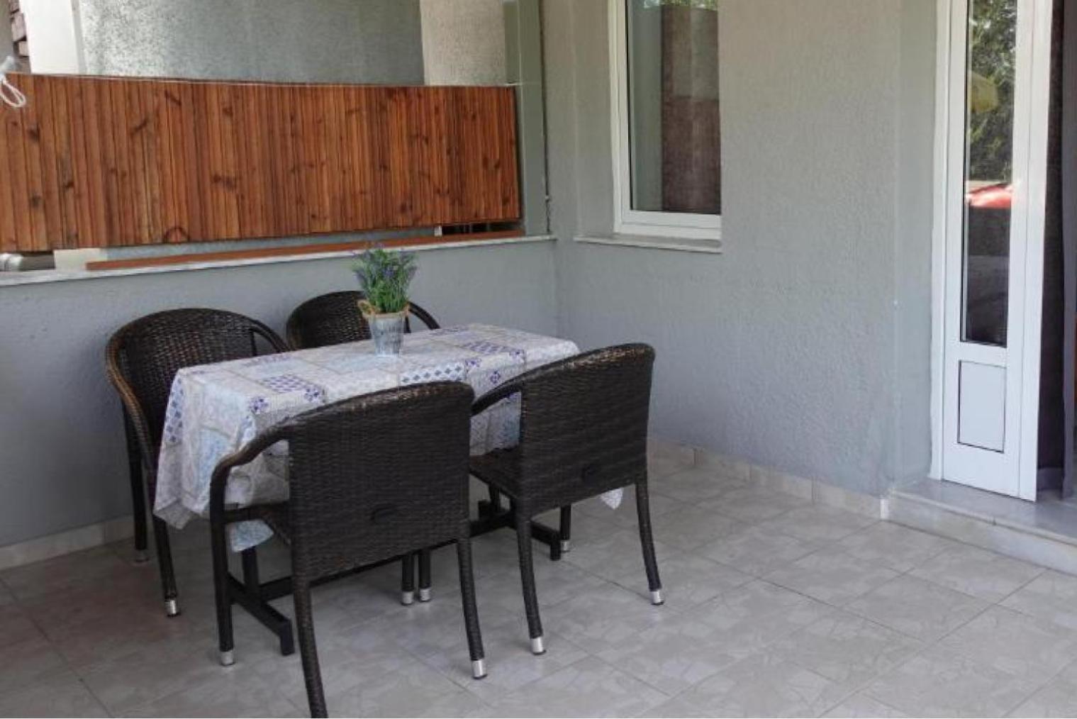 Camping Mitikas And Bungalows Plaka Litochorou Bagian luar foto